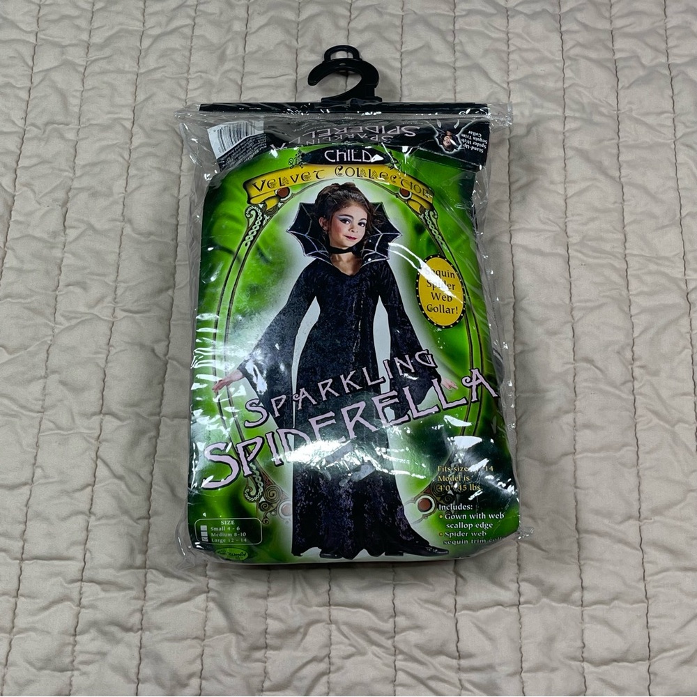 Sparkling Spiderella Halloween Costume Child Size Large 12-14 Velvet Collection